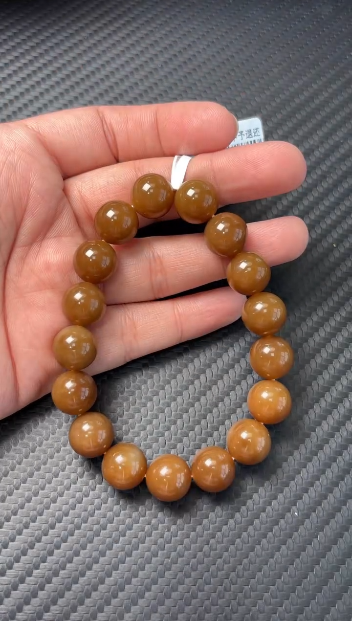 未镶嵌手串和田玉若羌微色差卡12m