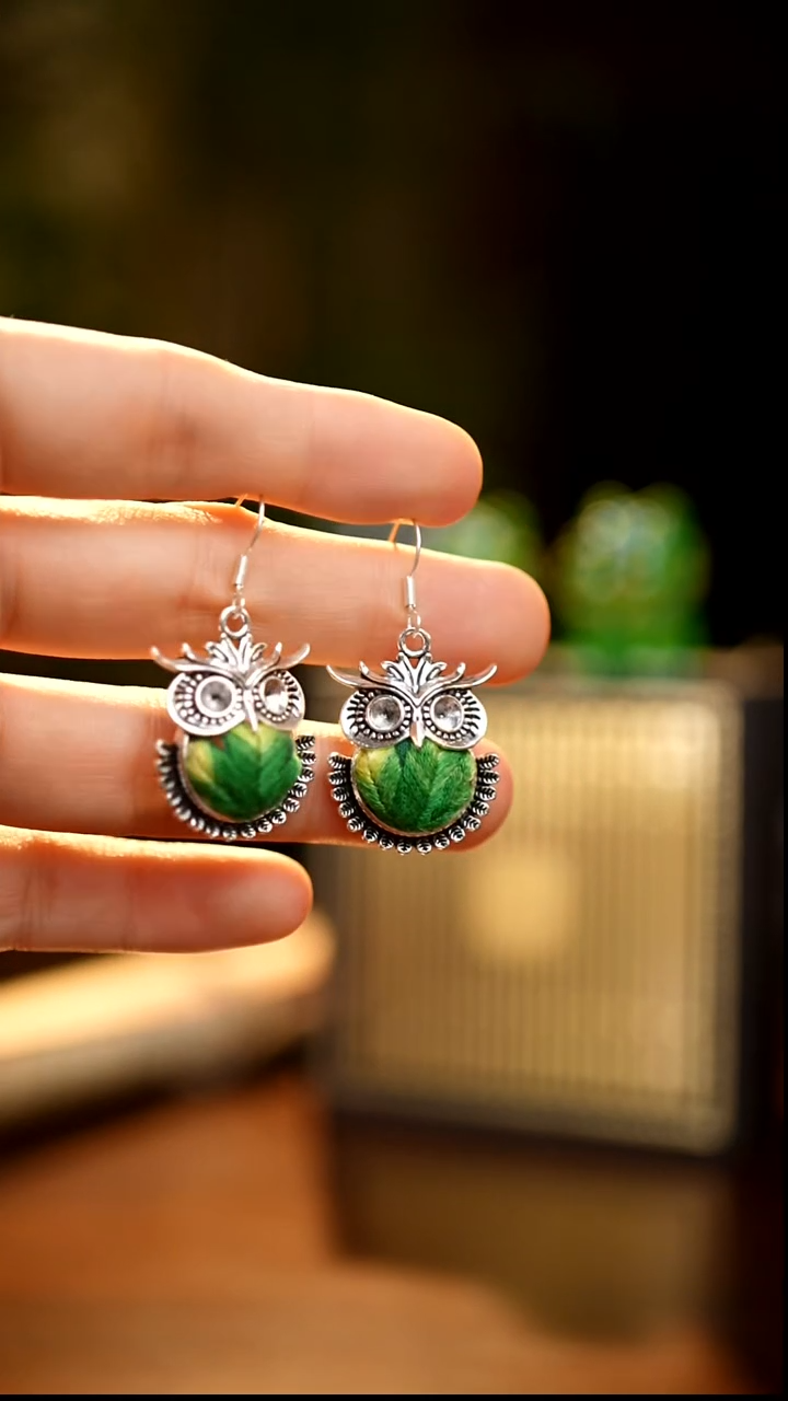 刺绣私人定制苗族手工Q862