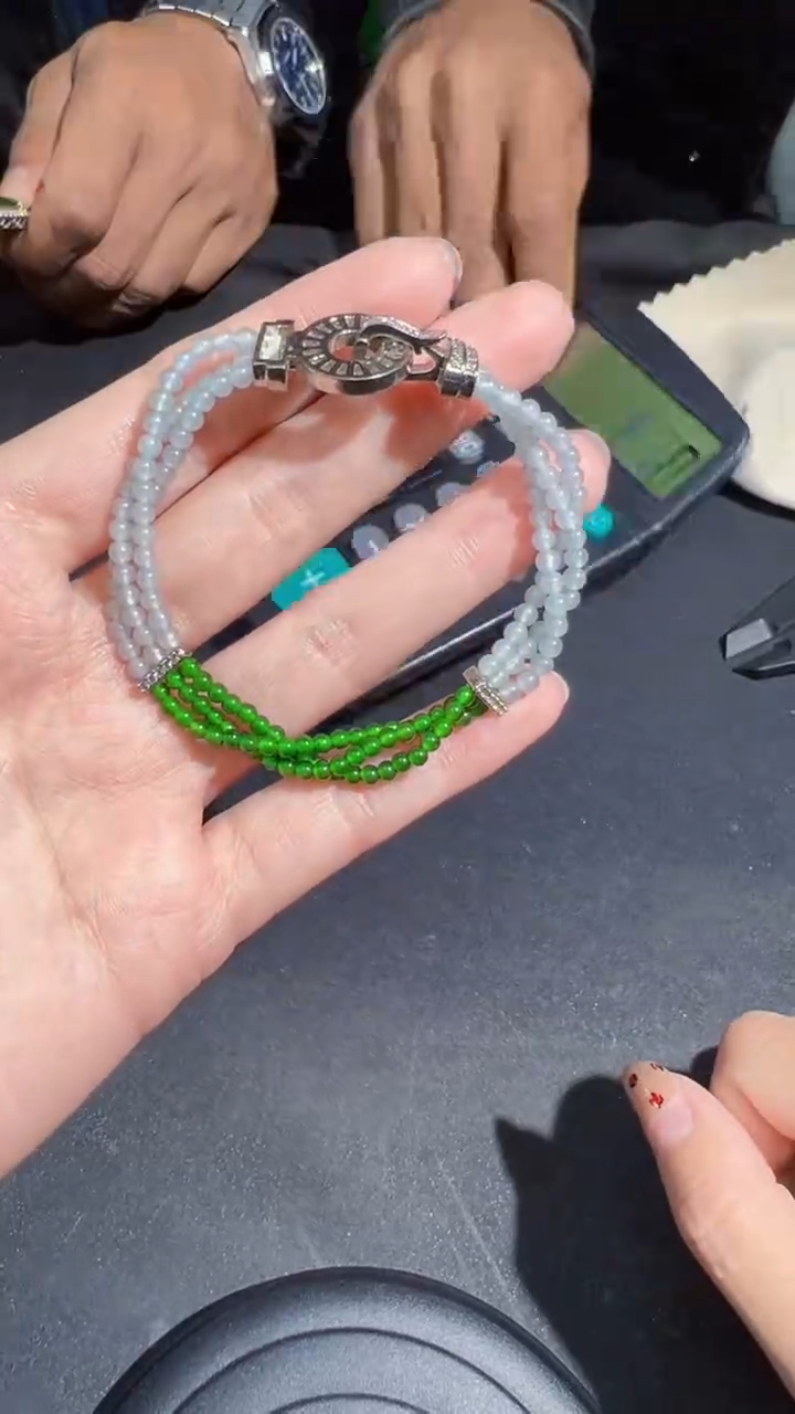【闪购商品】定制翡翠未镶嵌手链1