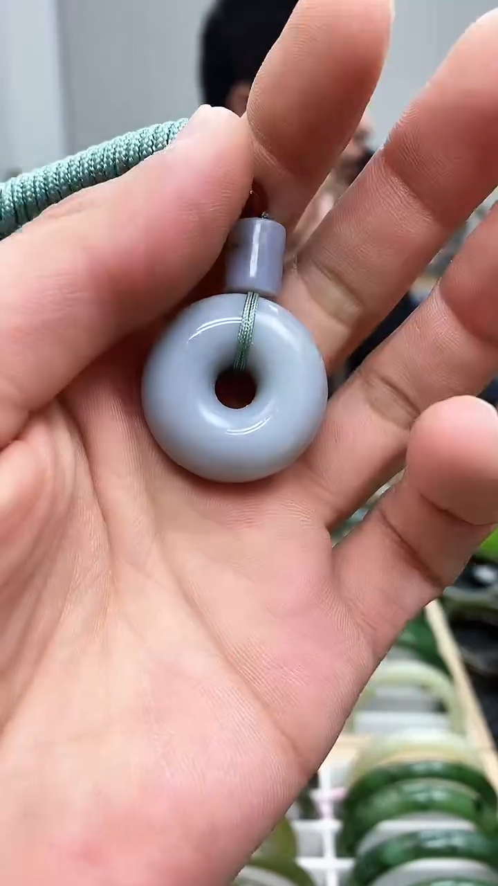 【闪购商品】和田玉手镯未镶嵌28mm