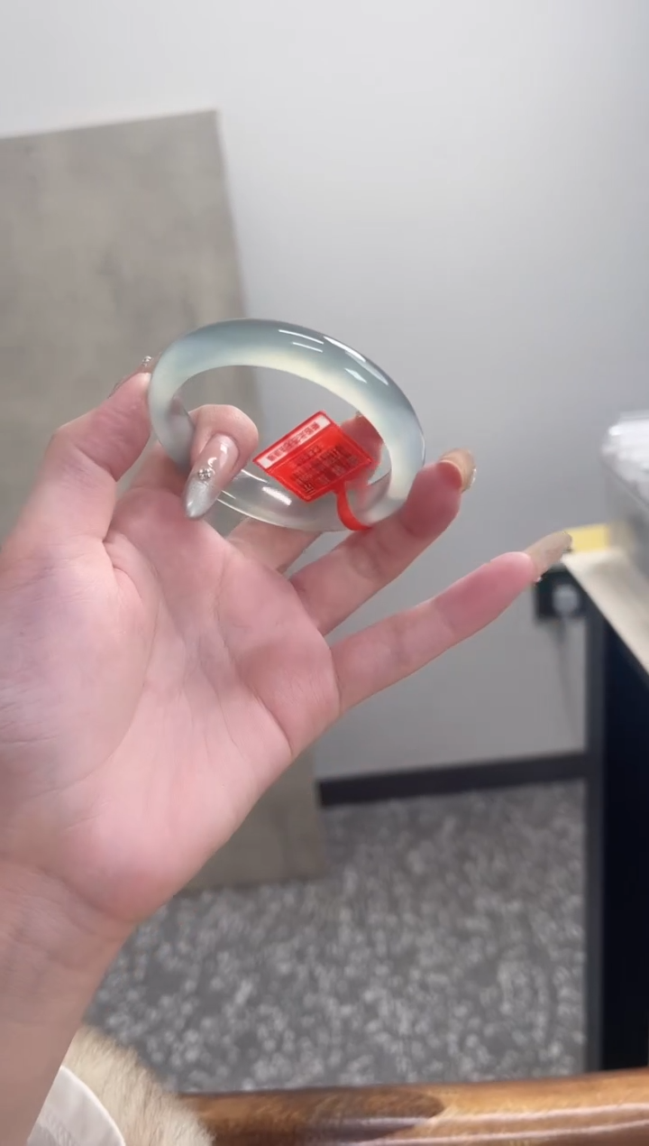 【闪购商品】玛瑙/玉髓手镯未镶嵌54圈 需要包容