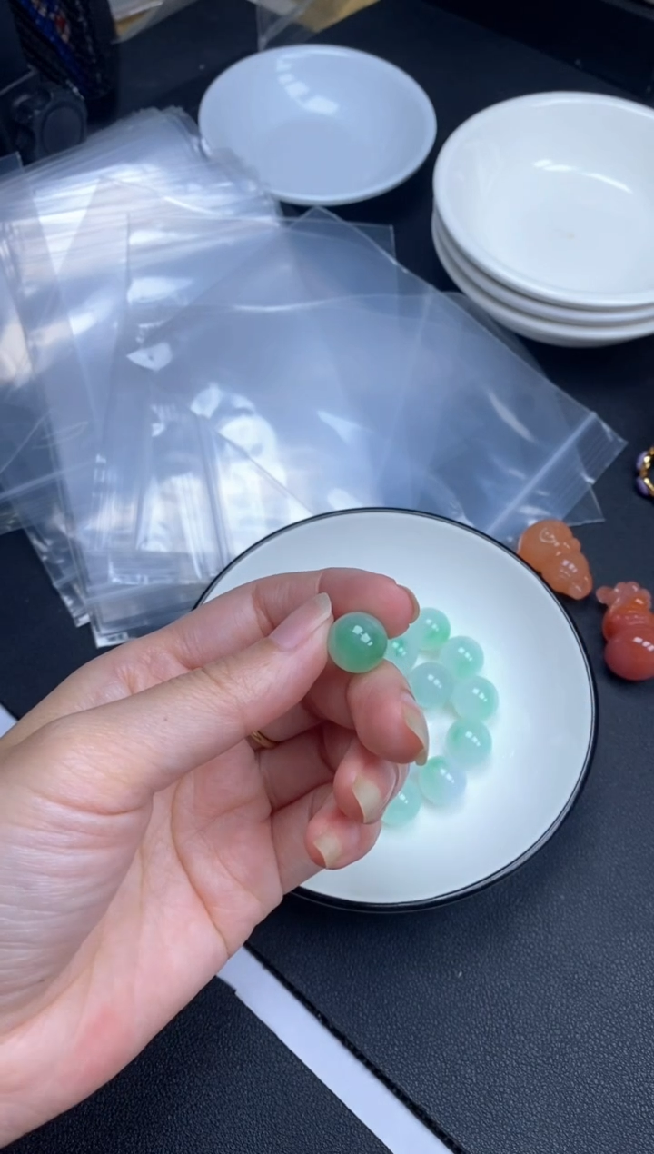 颈饰未镶嵌翡翠湁*_雪欣散珠定制diy