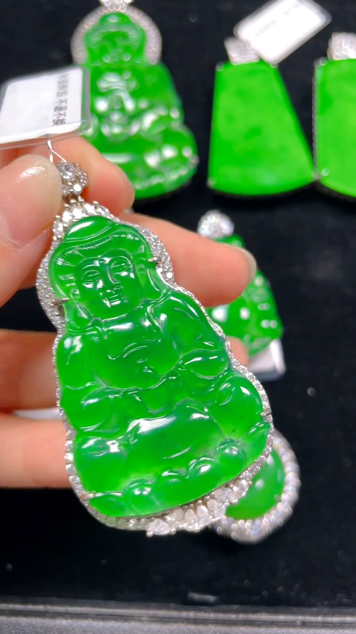 【闪购商品】翡翠吊坠(不含链)银S925镶嵌吊坠