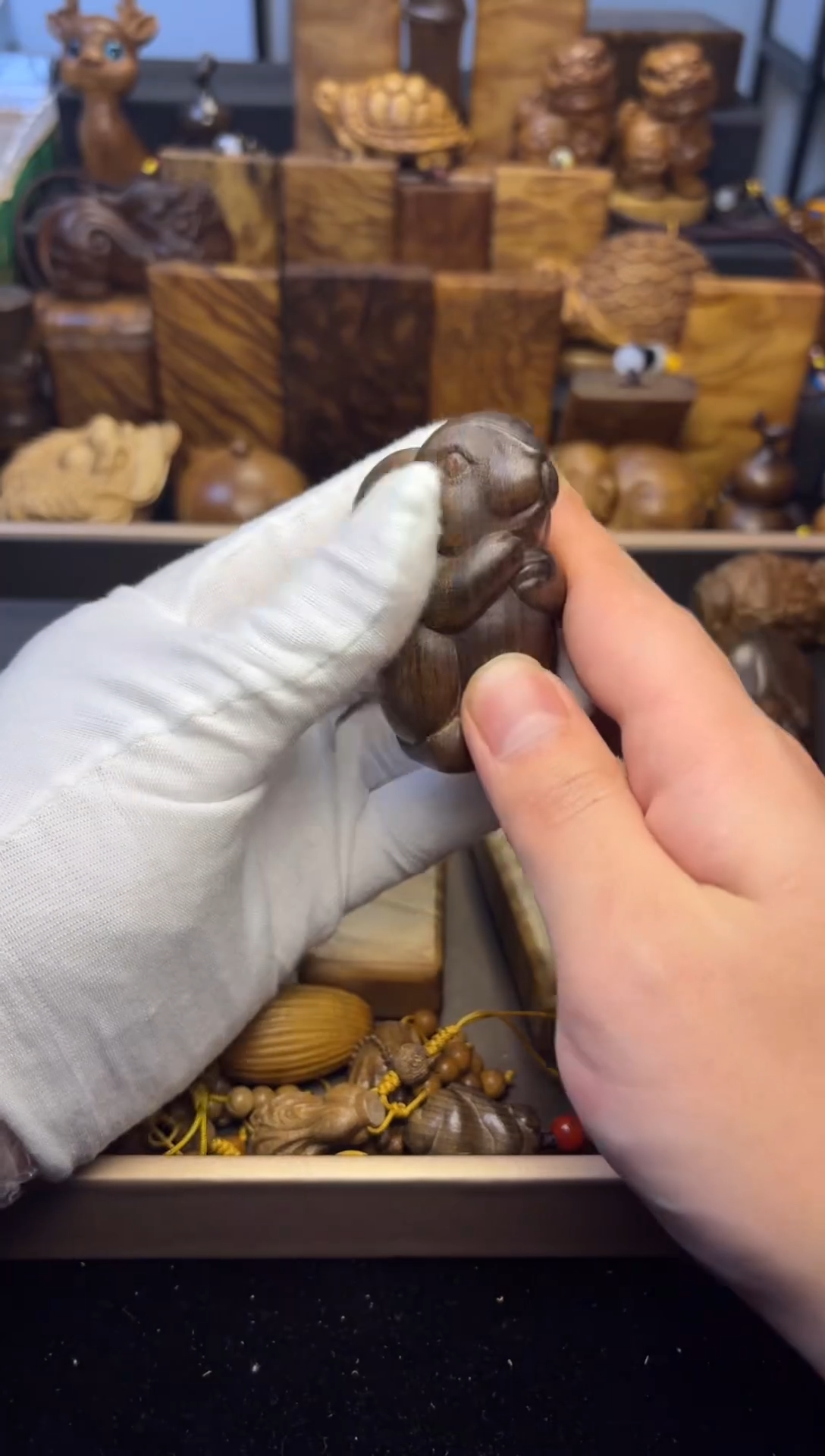 【闪购商品】楠木（金丝楠）其他兔子雕件75