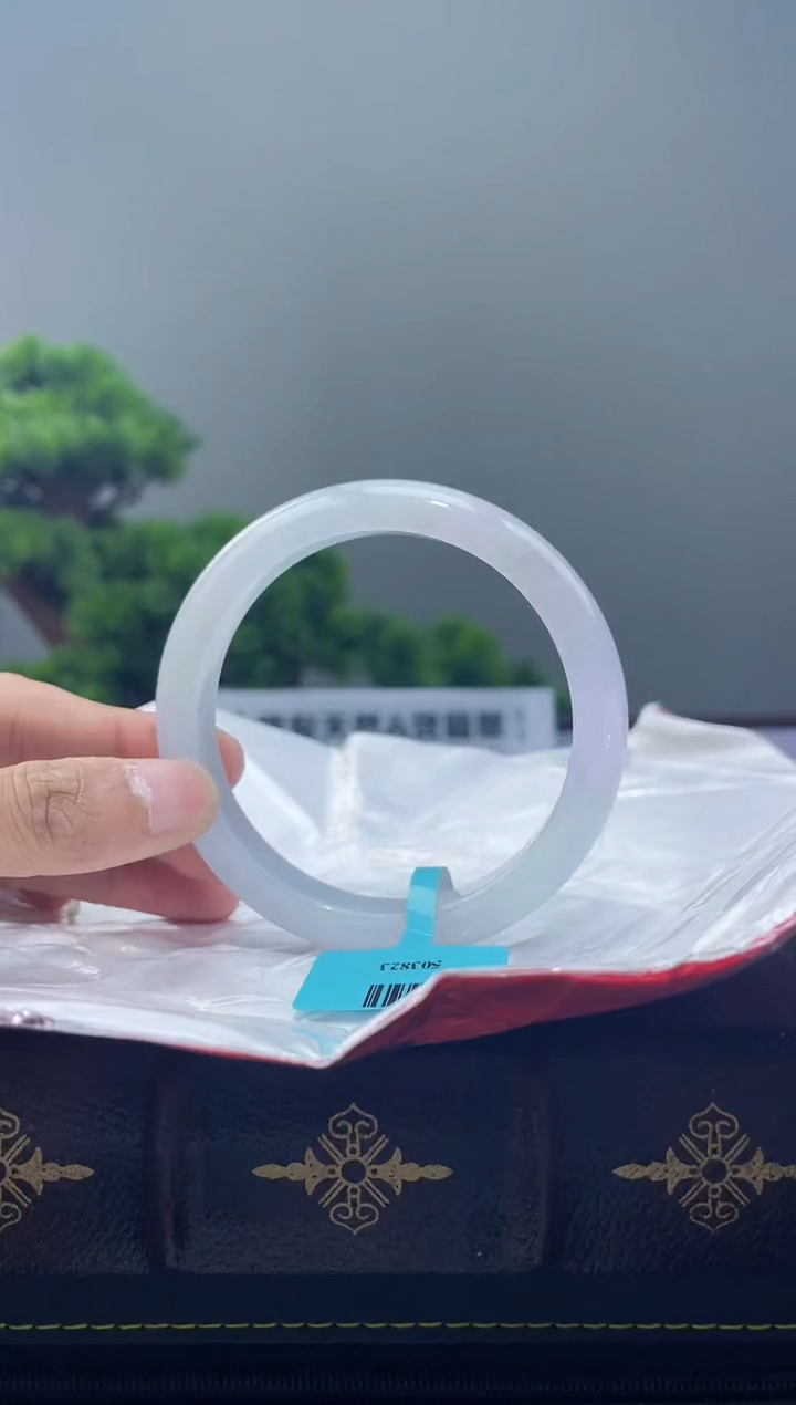 【闪购商品】翡翠手镯未镶嵌12手镯