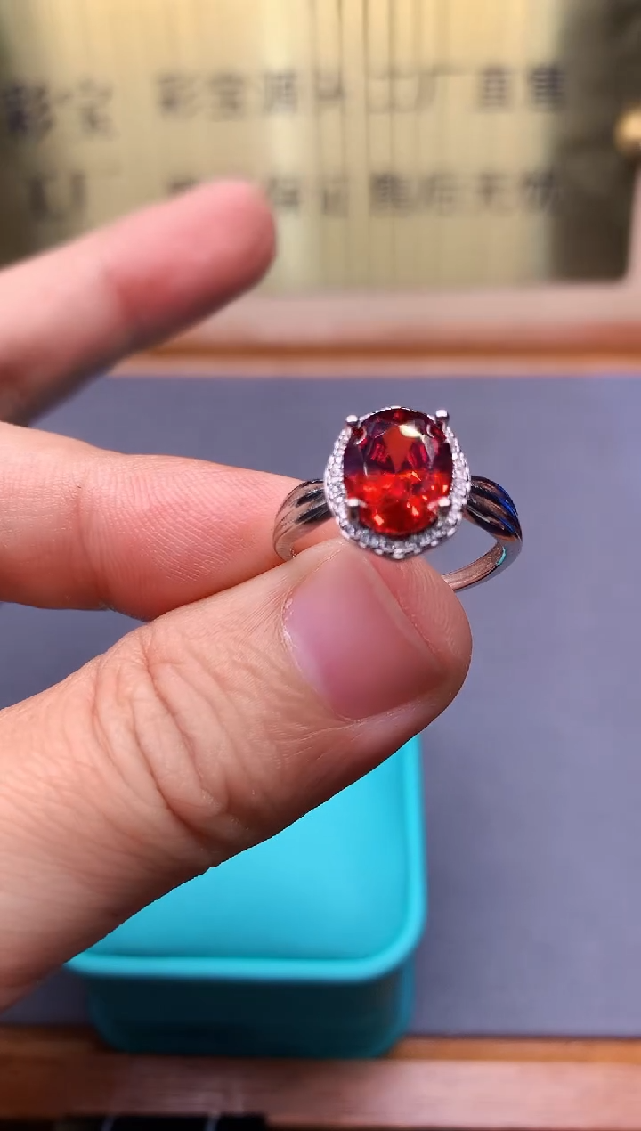 【闪购商品】石榴石戒指银S925镶嵌........