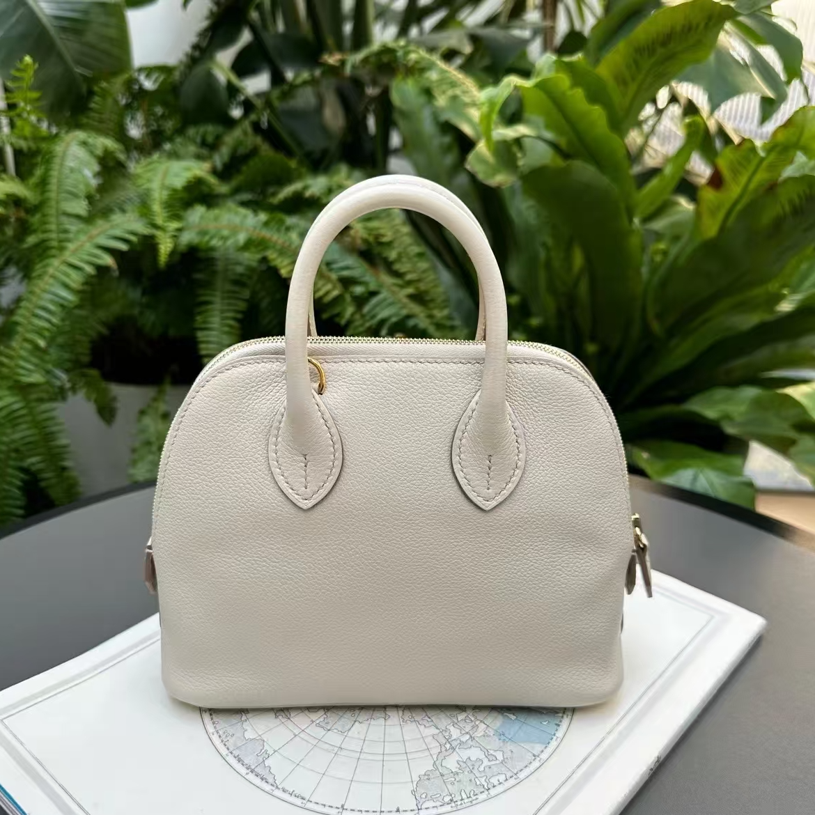 全新未使用 Hermes/爱马仕 Mini保龄球 珍珠灰金扣 EC皮 D 肩带