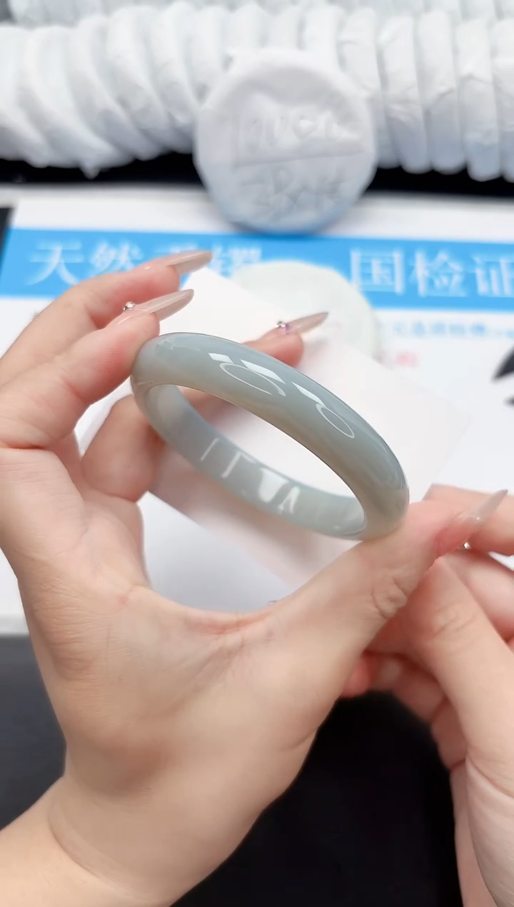 手镯石英质玉未镶嵌47-57.6
