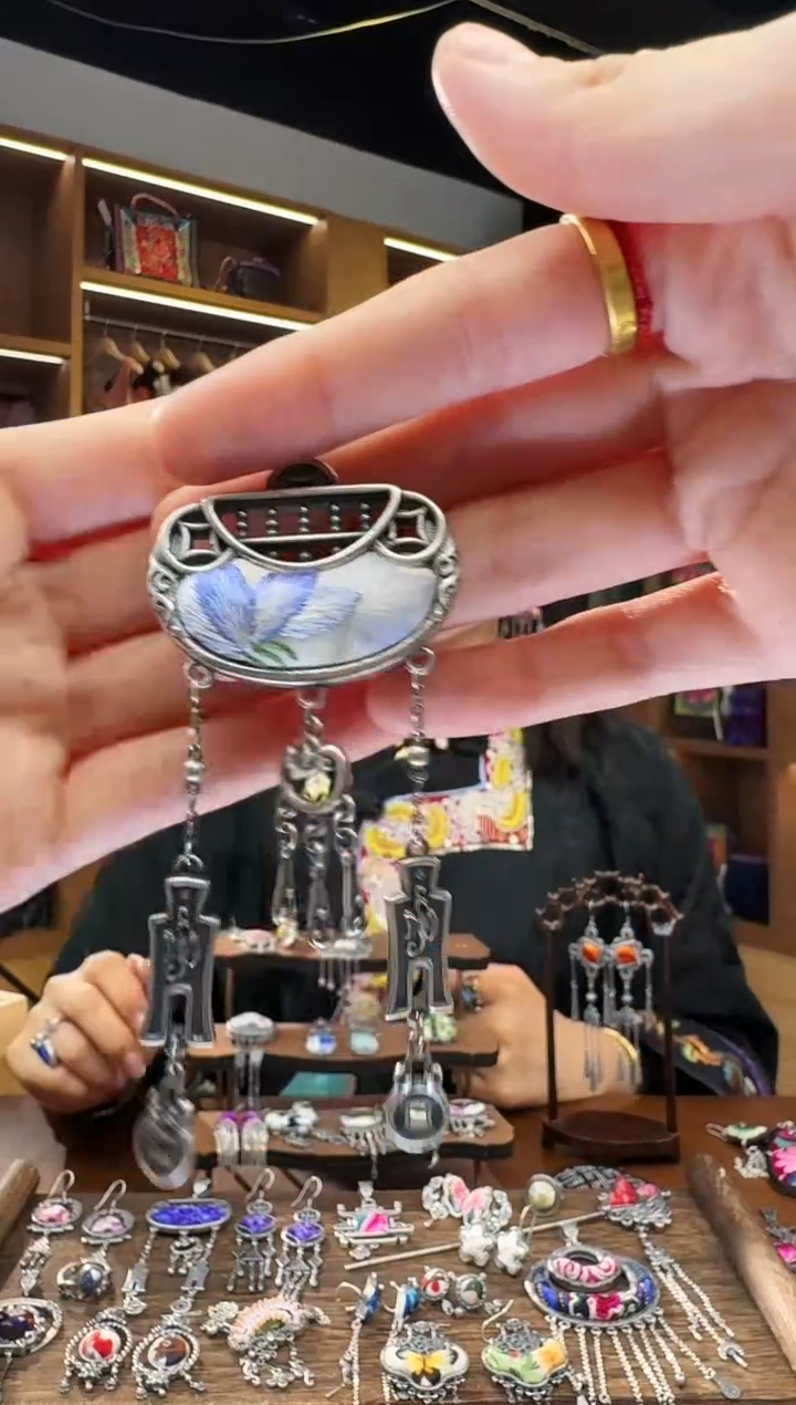 【闪购商品】织绣52黔东南苗族刺绣