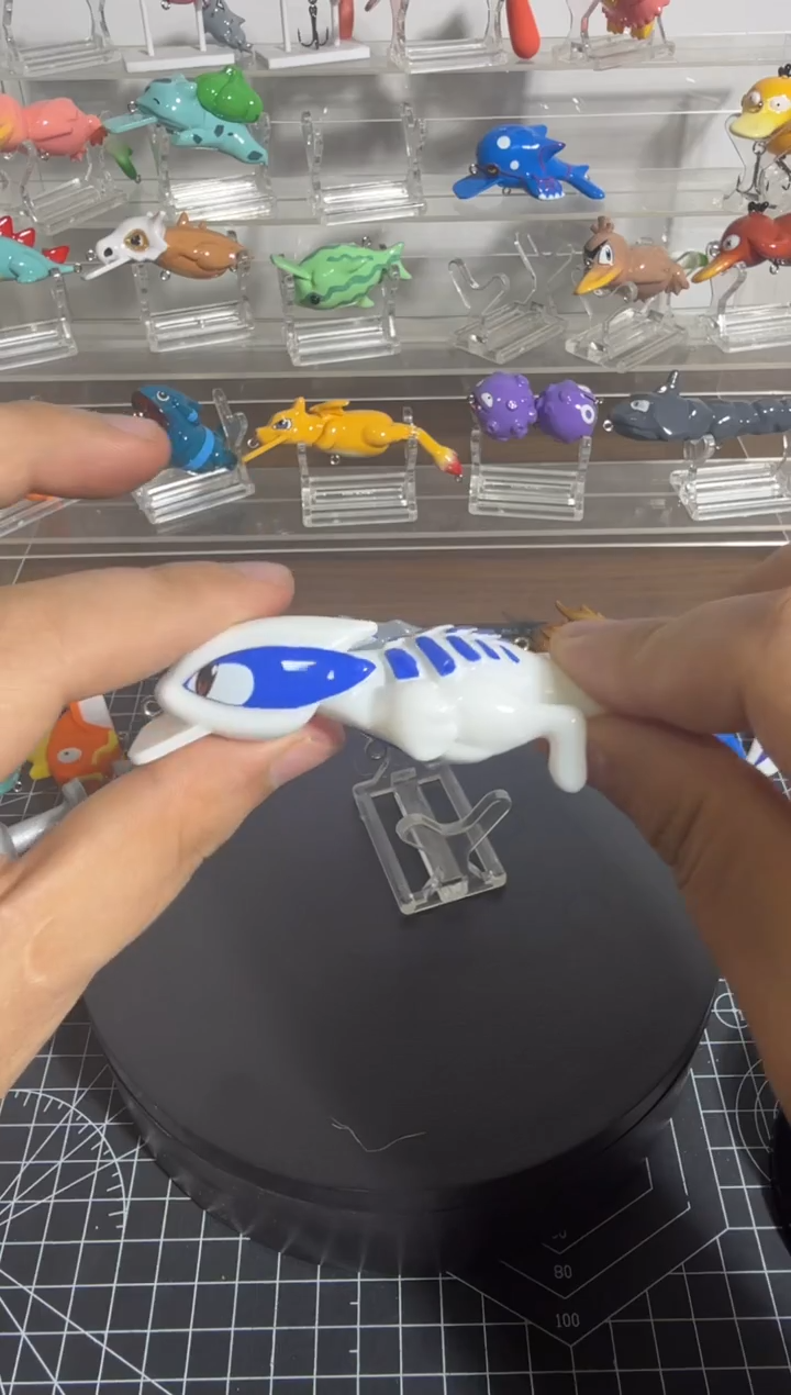 洛奇亚          