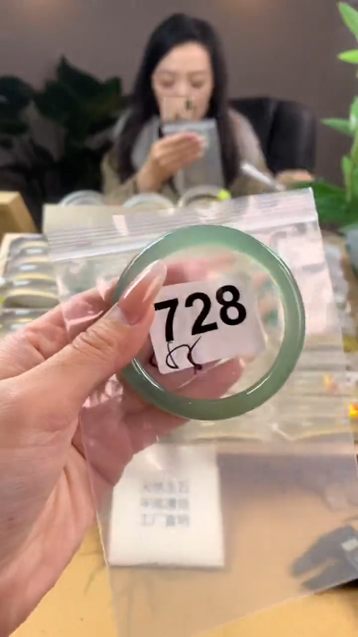 【闪购商品】玛瑙/玉髓手镯未镶嵌728