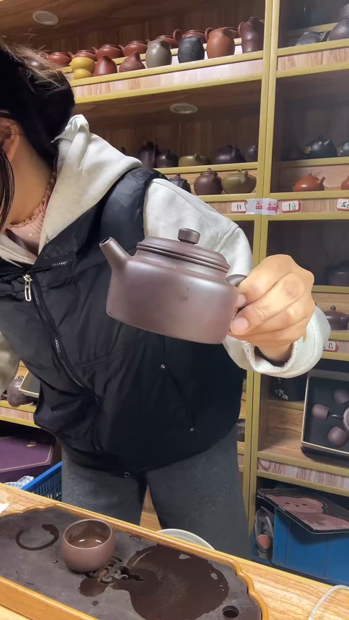 茶壶紫砂紫泥200cc左右德中