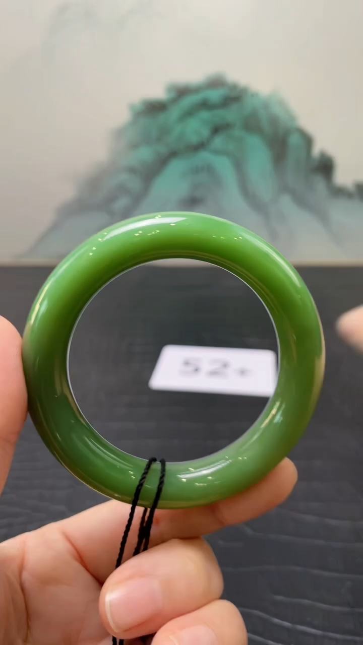 未镶嵌手镯和田玉（碧玉）?**?52+