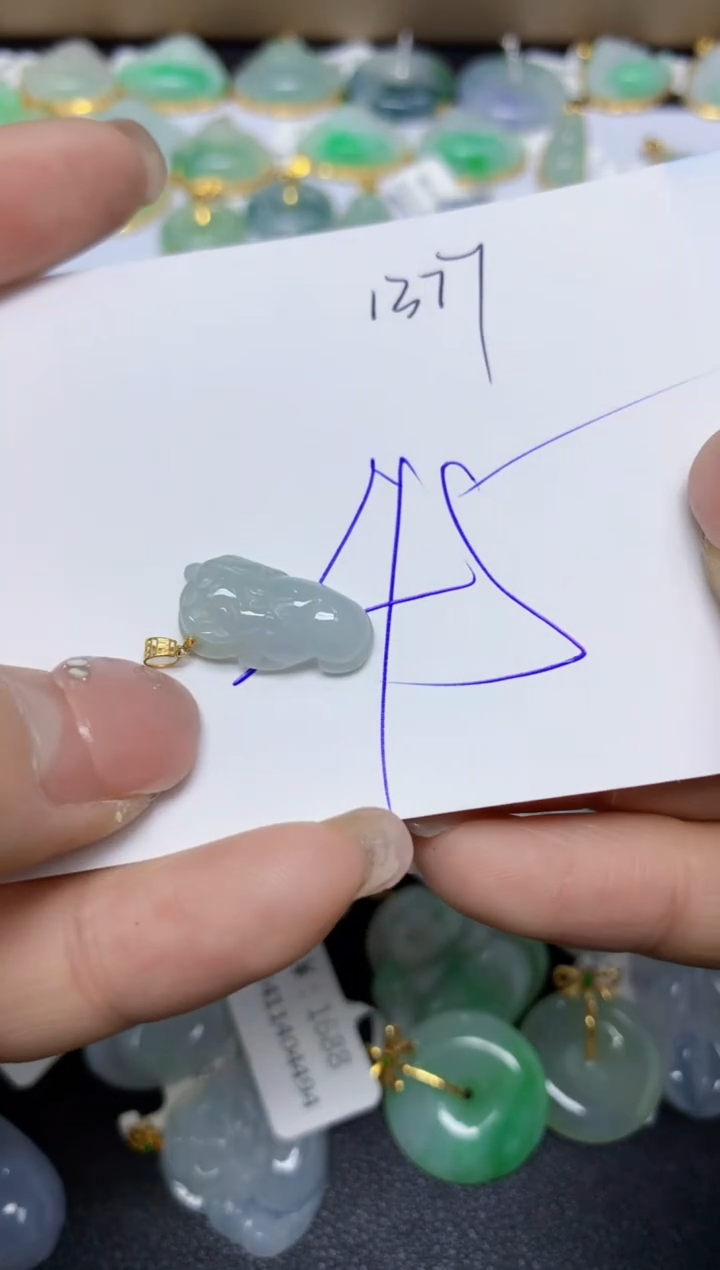 【闪购商品】翡翠挂件18K金镶嵌 天然翡翠A货