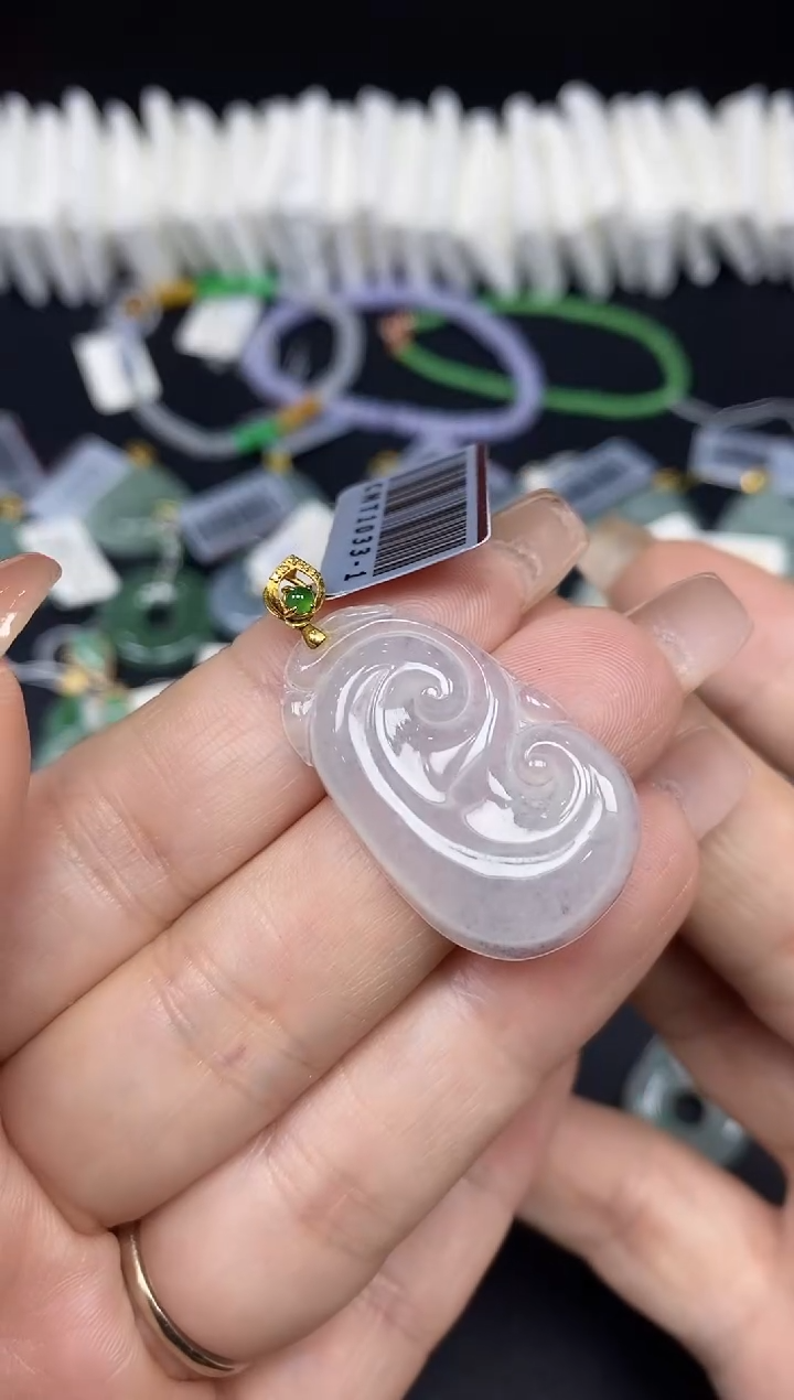 吊坠(不含链)18K金镶嵌翡翠如意18K金扣镶嵌@@CMT1033-1