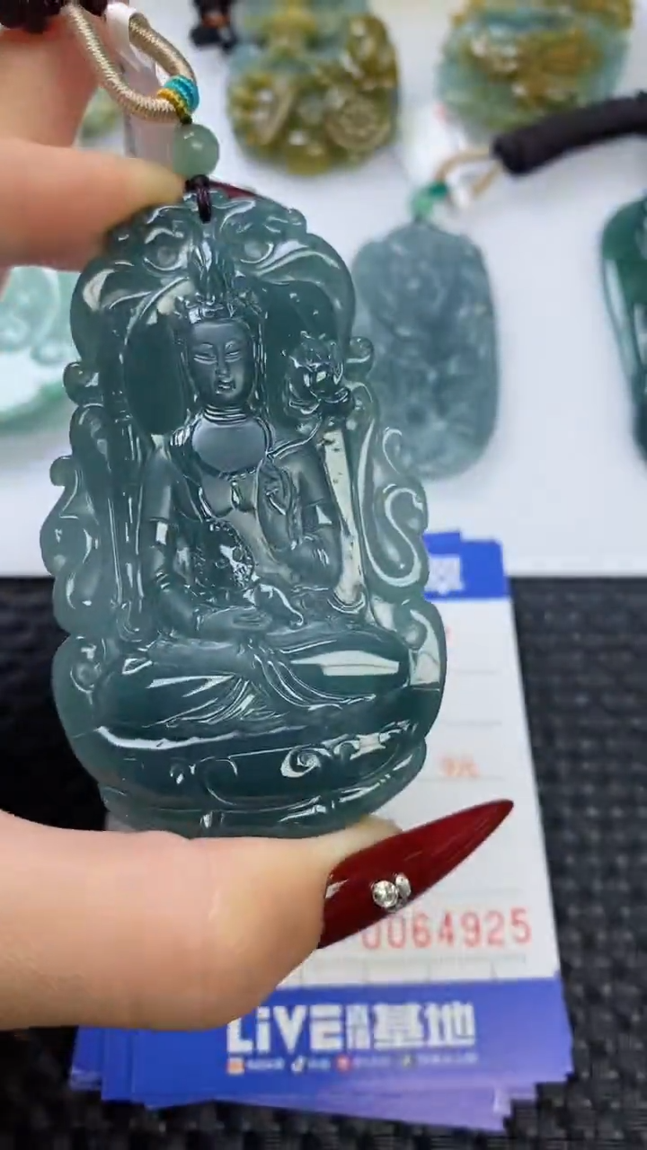 【闪购商品】翡翠颈饰未镶嵌1111111111111111