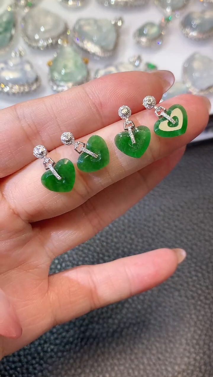 【闪购商品】翡翠耳饰18K金镶嵌A40 多样性发货一件