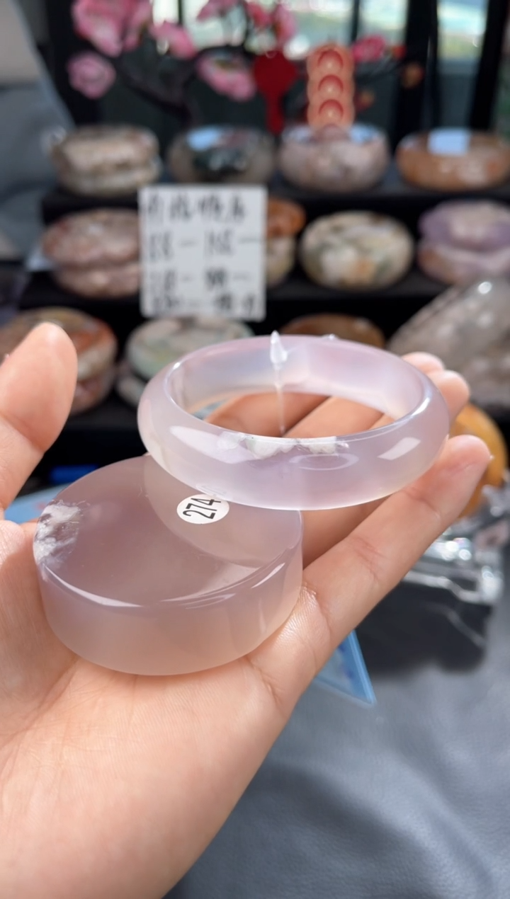 【闪购商品】石英质玉手镯未镶嵌54