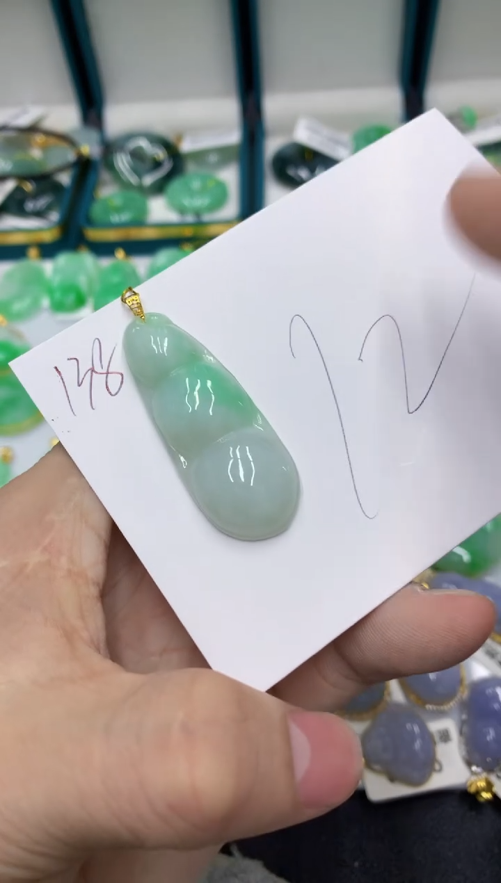 【闪购商品】翡翠颈饰18K金镶嵌号链接11111