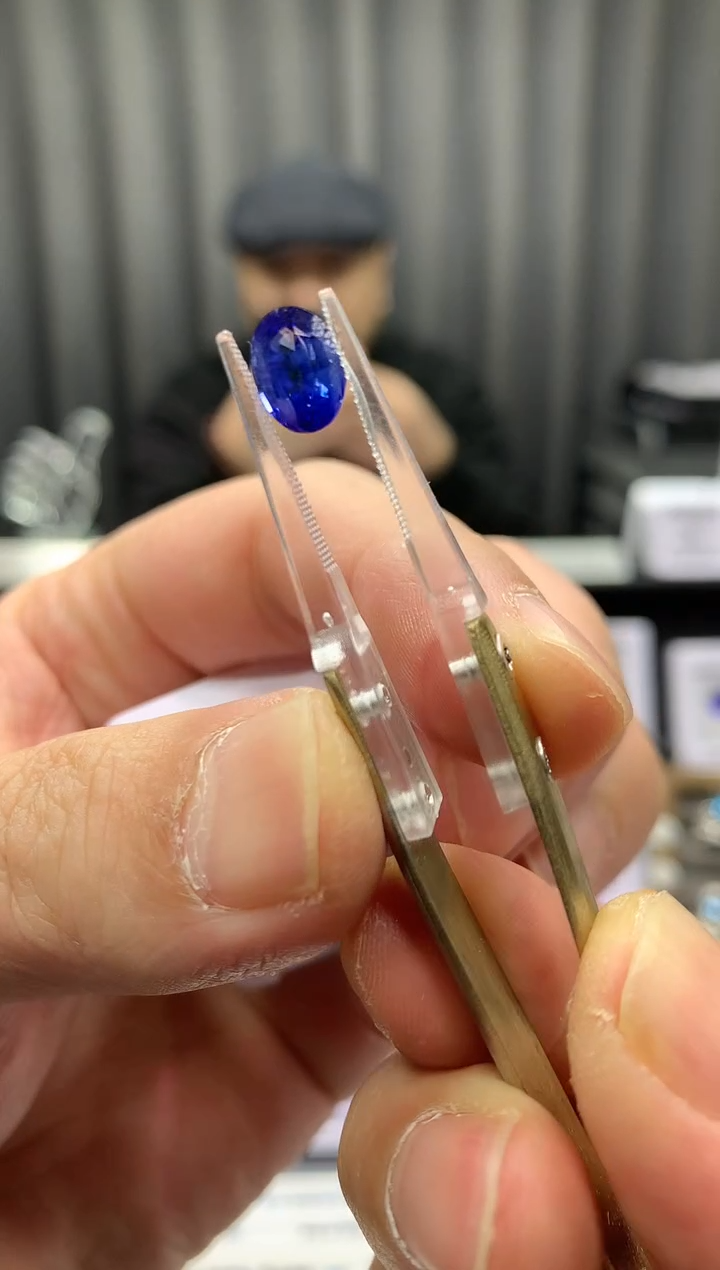 【闪购商品】蓝宝石裸石未镶嵌2.25ct GUILD48900