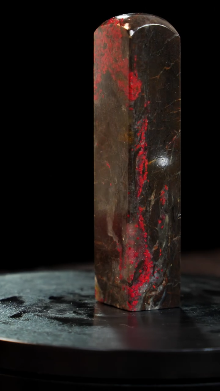 鸡血石水墨鸡血石稀少品种