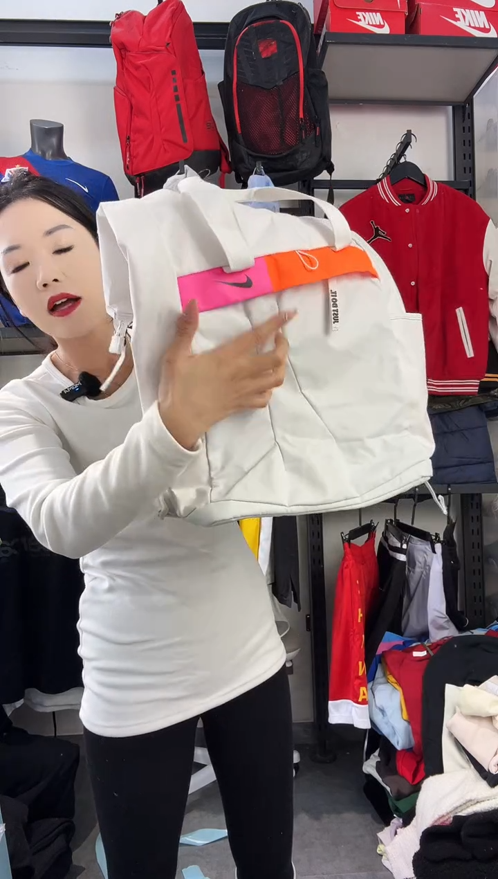 100闪购编码 Nike/Joedan运动卫衣裤以直播间过款为准尺码·书包