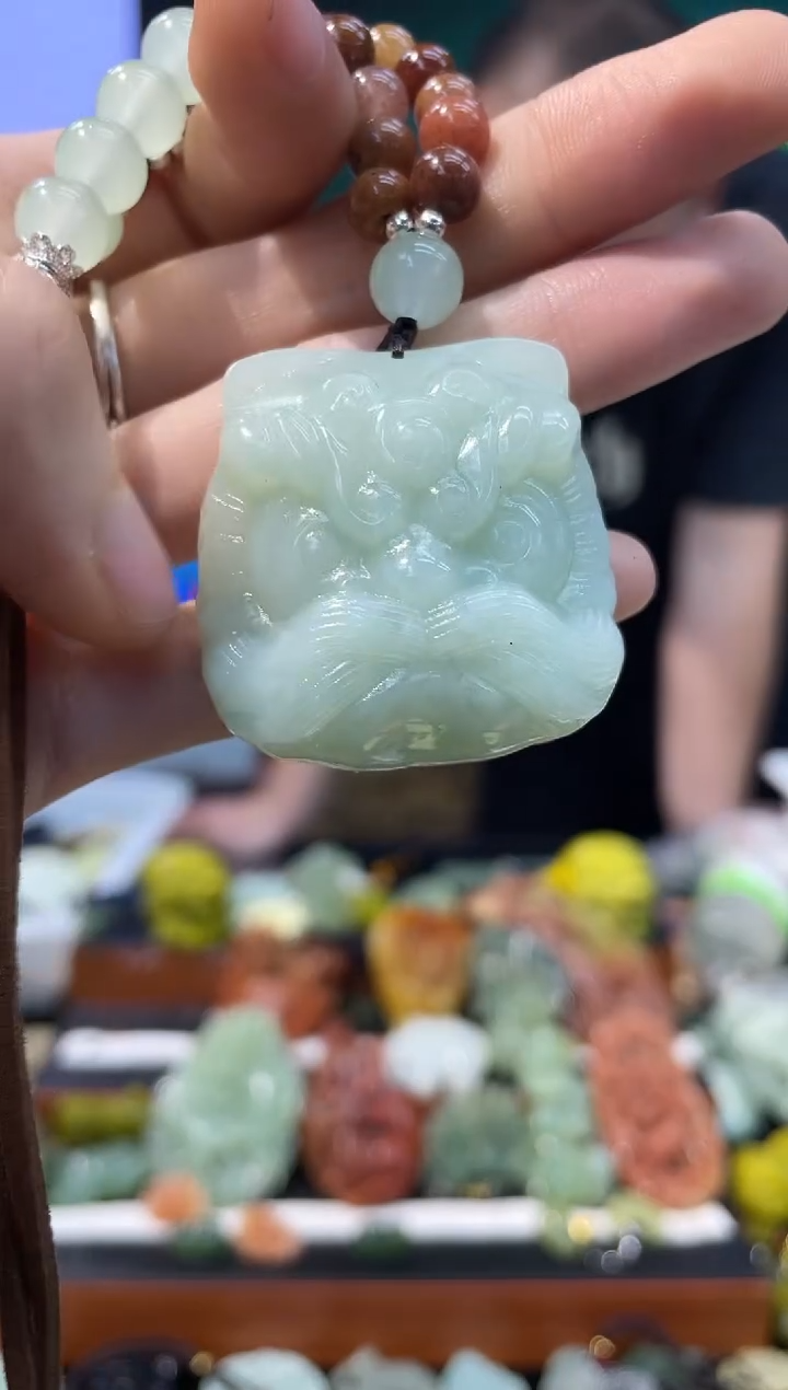 【闪购商品】岫玉吊坠未镶嵌·多样性发货*拍一发一