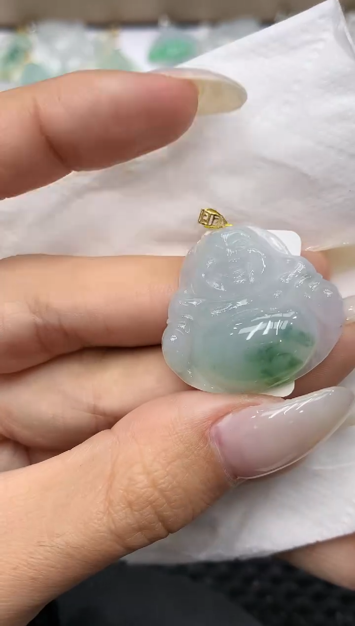 颈饰18K金镶嵌翡翠111111111111