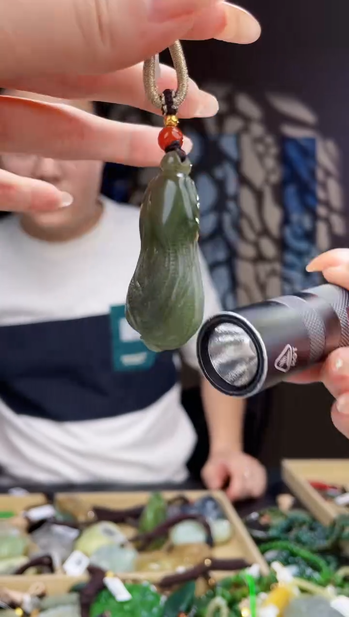 【闪购商品】和田玉颈饰未镶嵌拍一发一