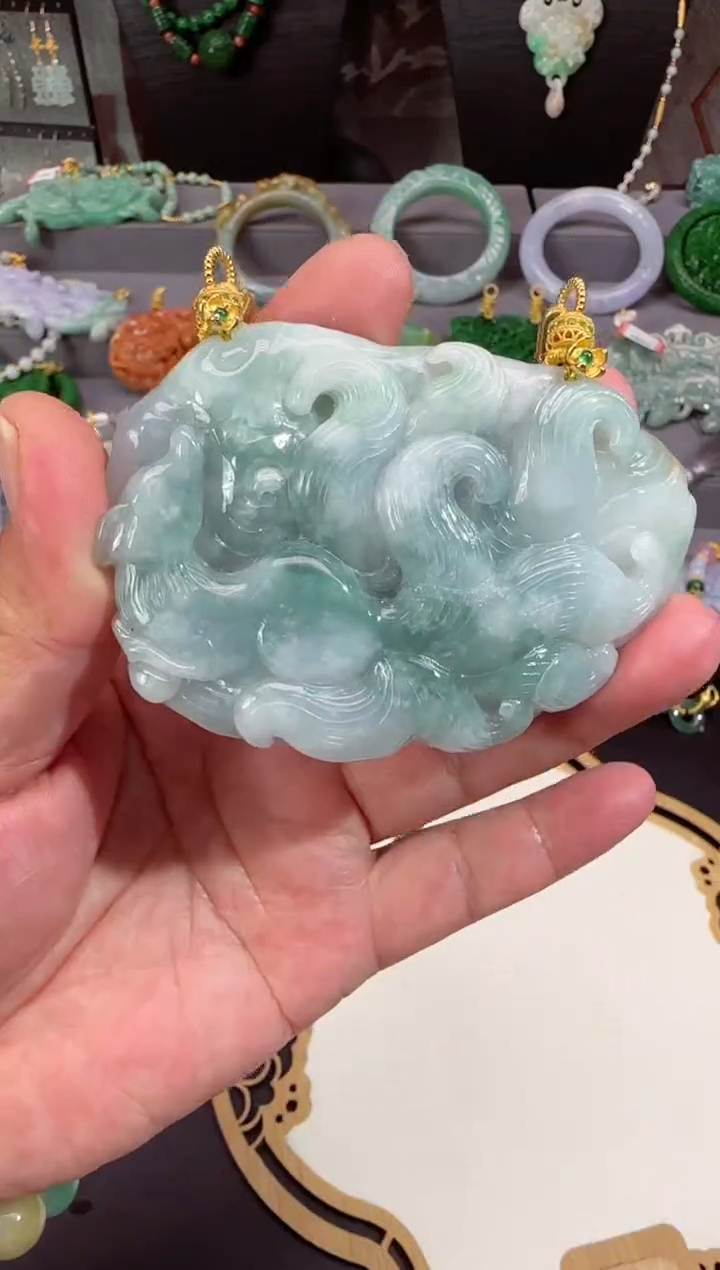 【闪购商品】翡翠颈饰未镶嵌牌子