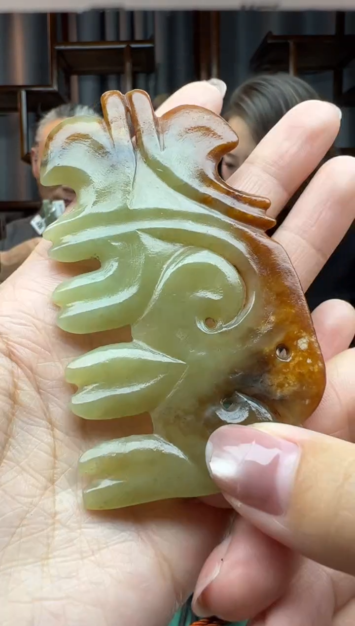 【闪购商品】和田玉颈饰未镶嵌梳子