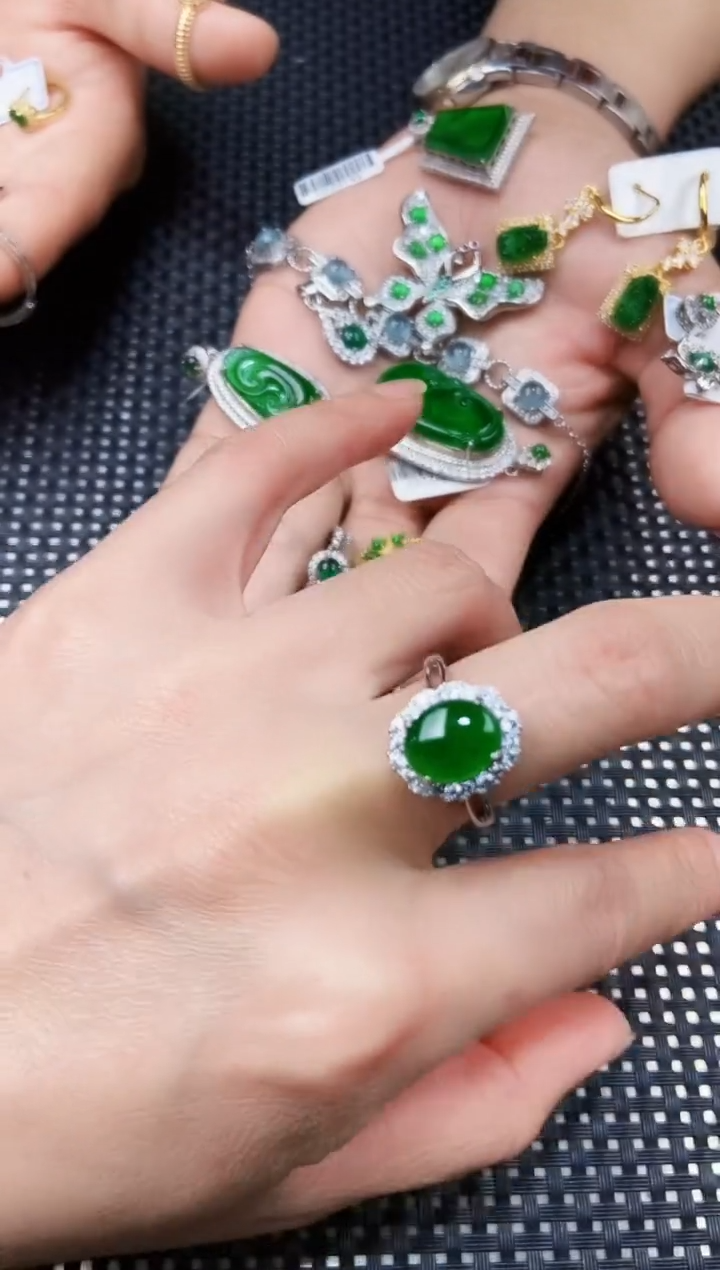 【闪购商品】翡翠戒指未镶嵌111111111