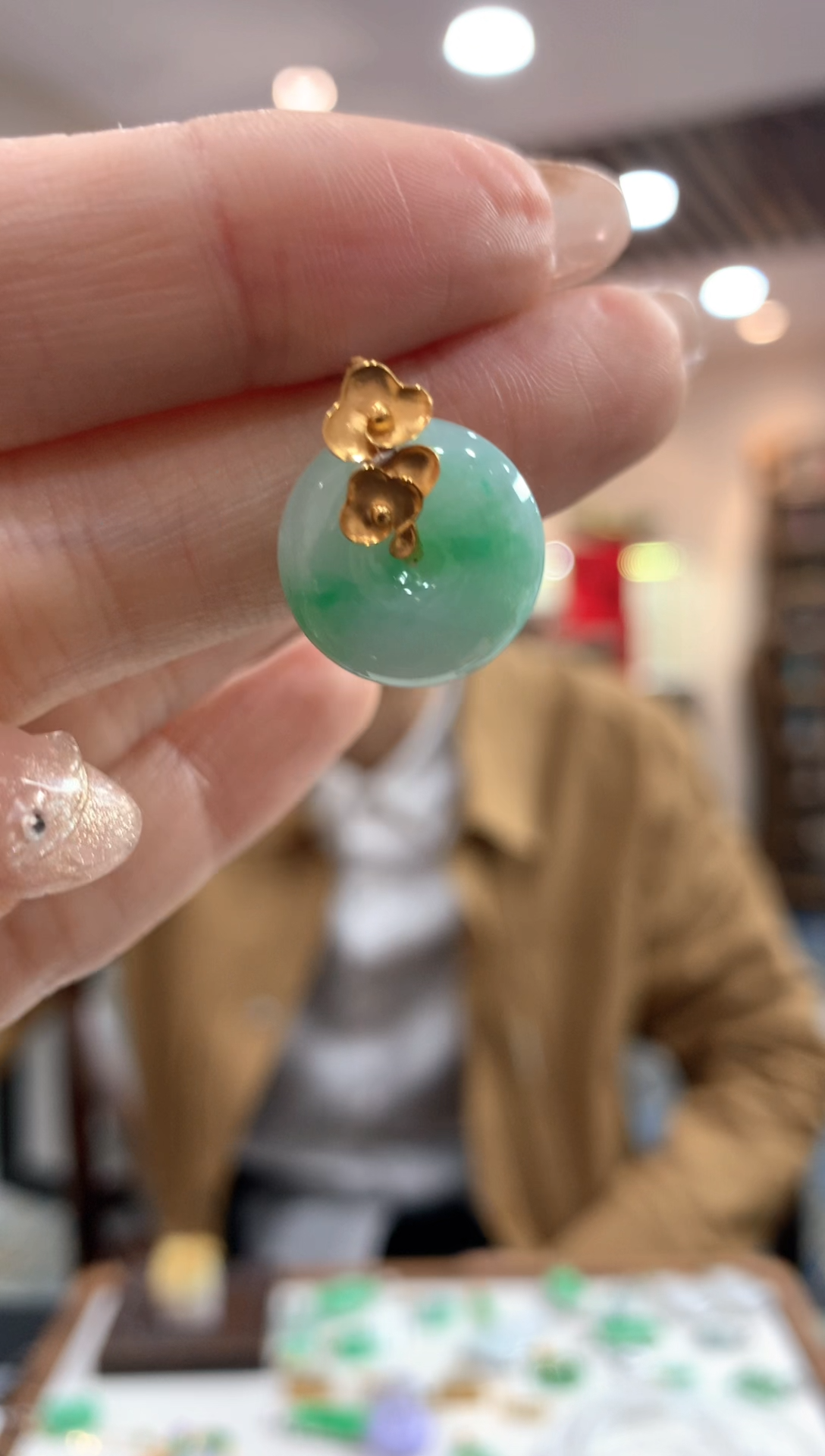 【闪购商品】翡翠吊坠(不含链)18K金镶嵌平安扣