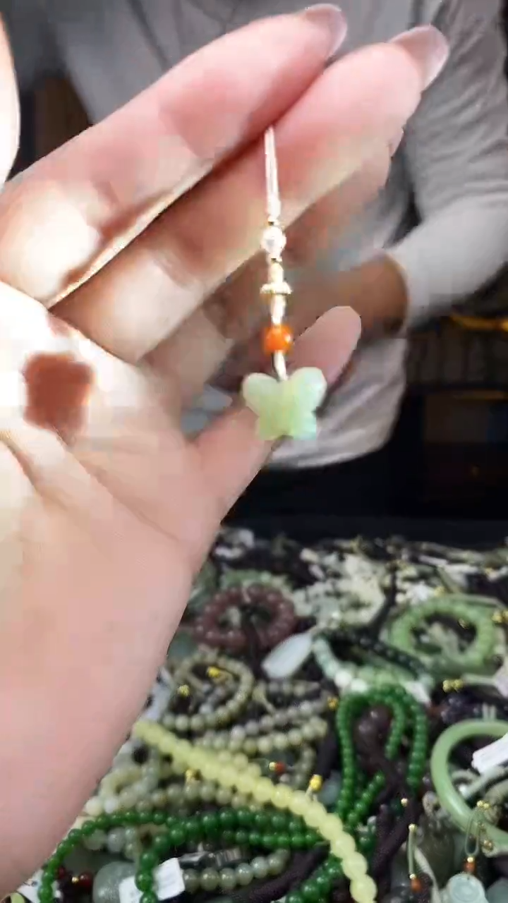 颈饰未镶嵌和田玉多样性发货，拍一发一