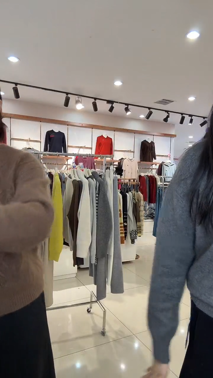 蓝****蓝8798 插肩小狗 均码