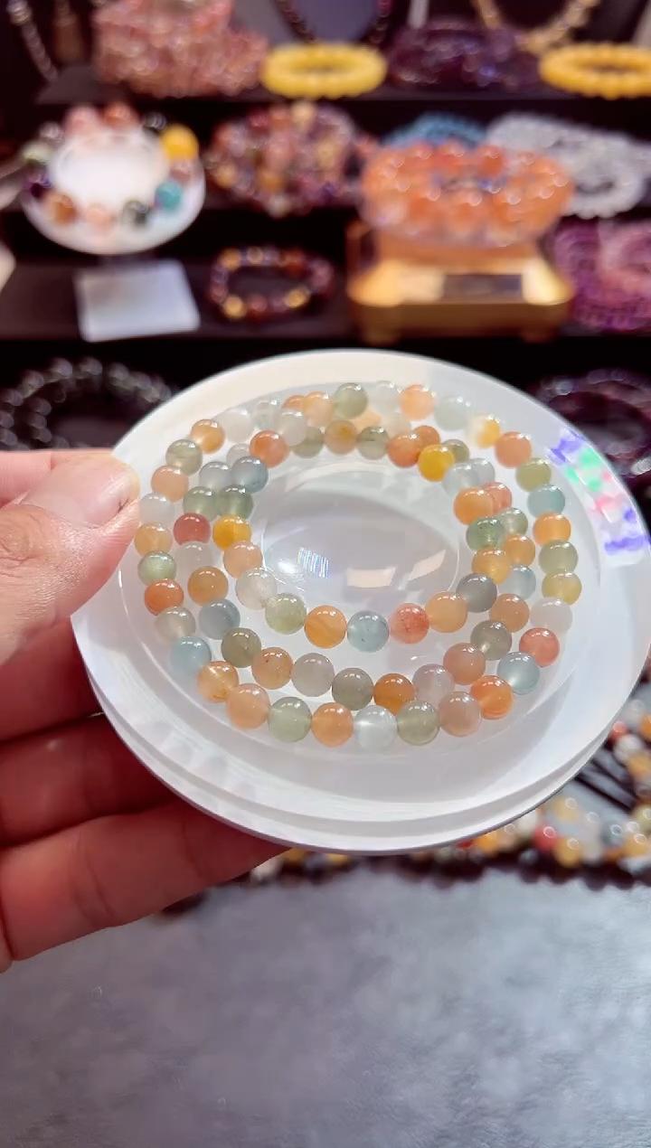 未镶嵌手链水晶J****e   34