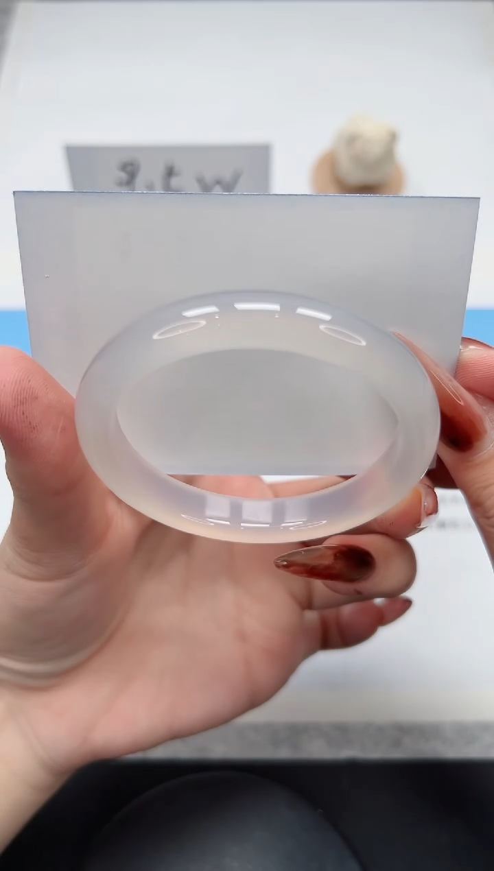 【闪购商品】玛瑙/玉髓手镯未镶嵌403/55.3荔枝