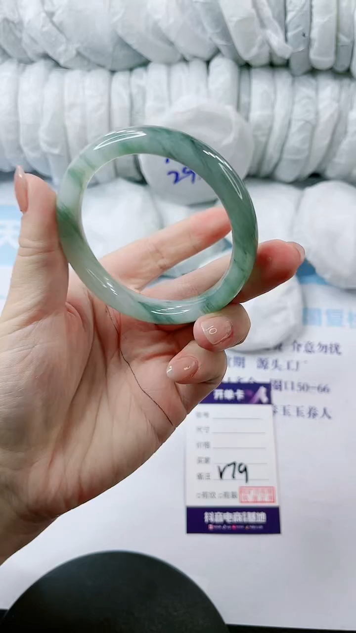 【闪购商品】石英质玉手镯未镶嵌多样性发货V79