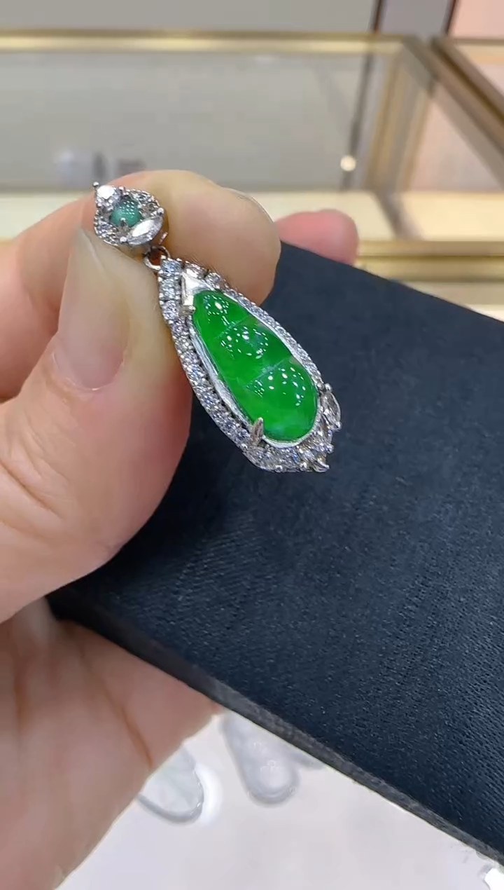 【闪购商品】翡翠吊坠(不含链)银S925镶嵌团购多样性发一件