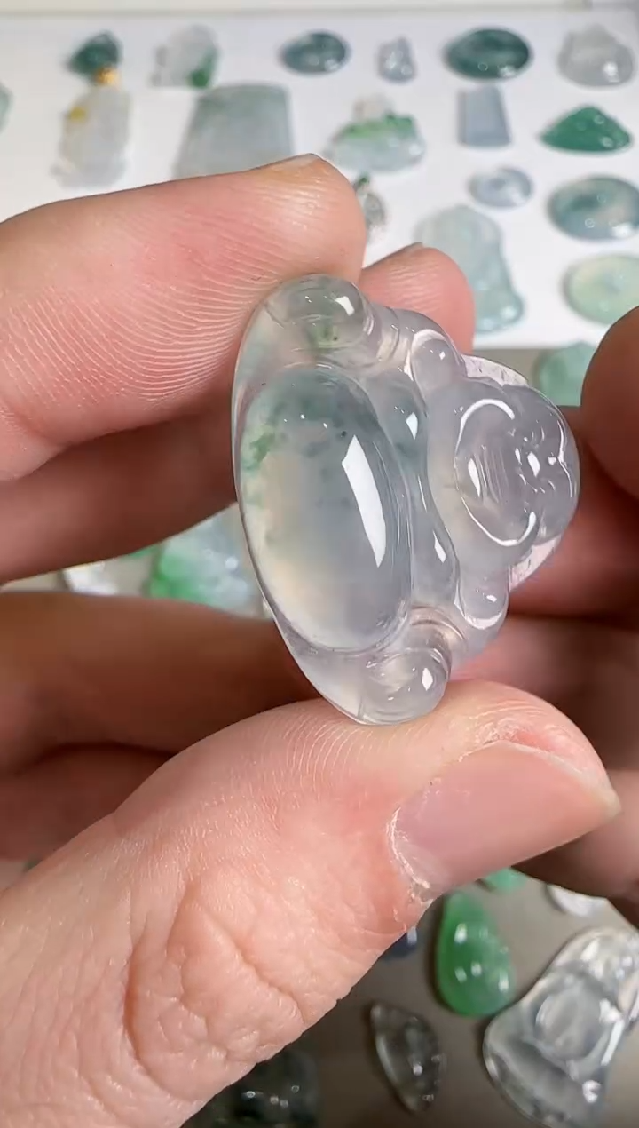 吊坠(不含链)未镶嵌翡翠.