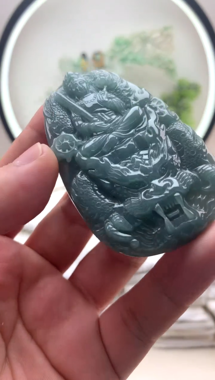 颈饰未镶嵌翡翠虚空