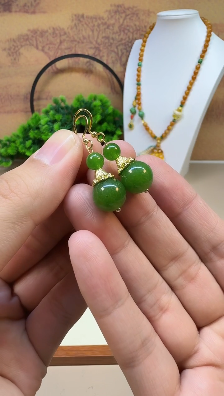 14K金镶嵌和田玉（碧玉）耳饰E244 