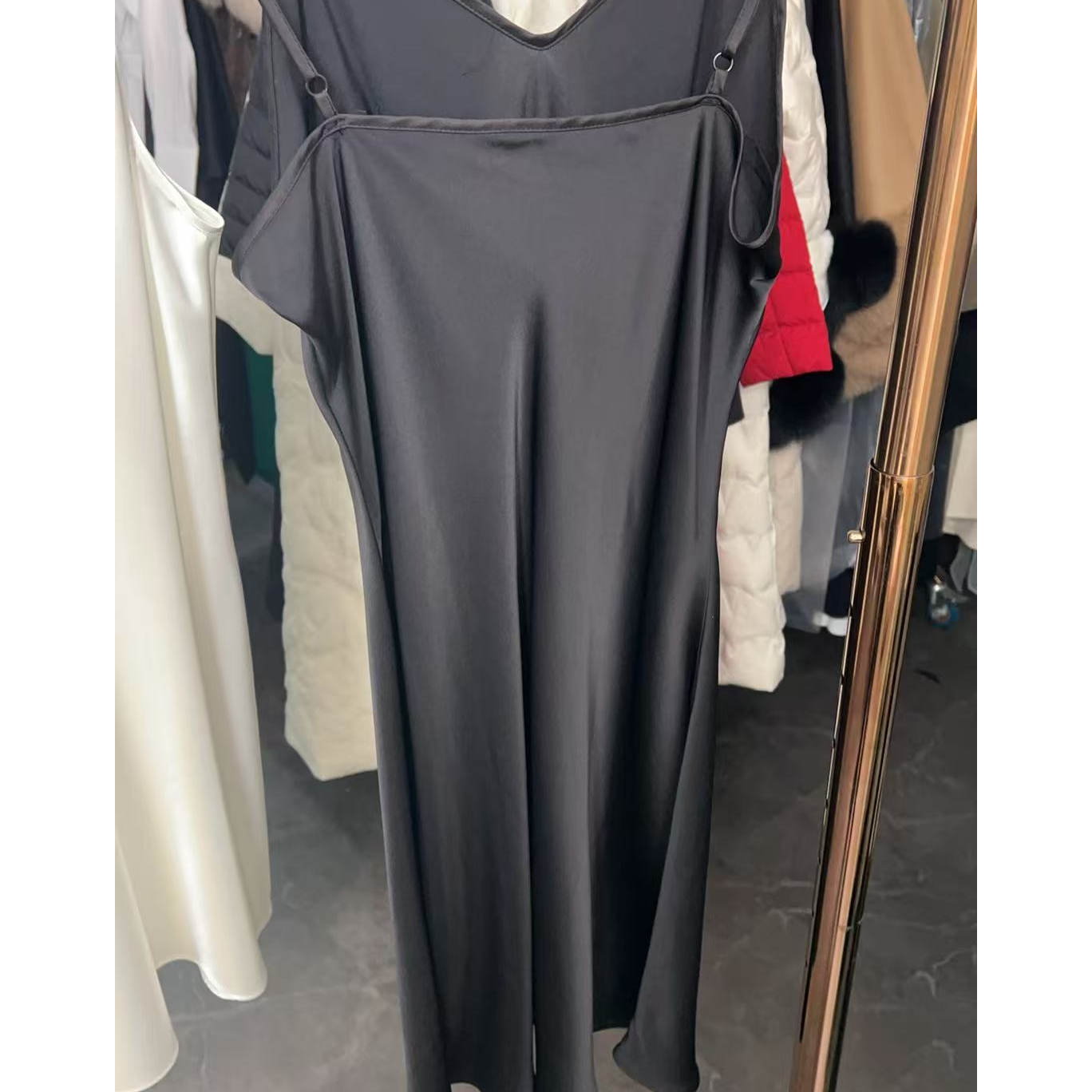 X137孤品吊带女款