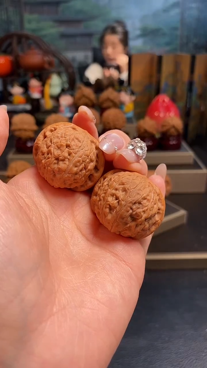 【闪购商品】文玩核桃吊坠K447乾隆磨35