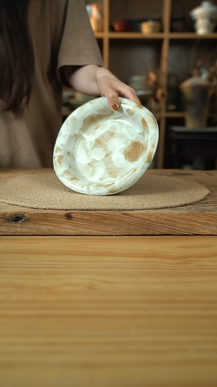 粉影系列的宽边帽子盘1个