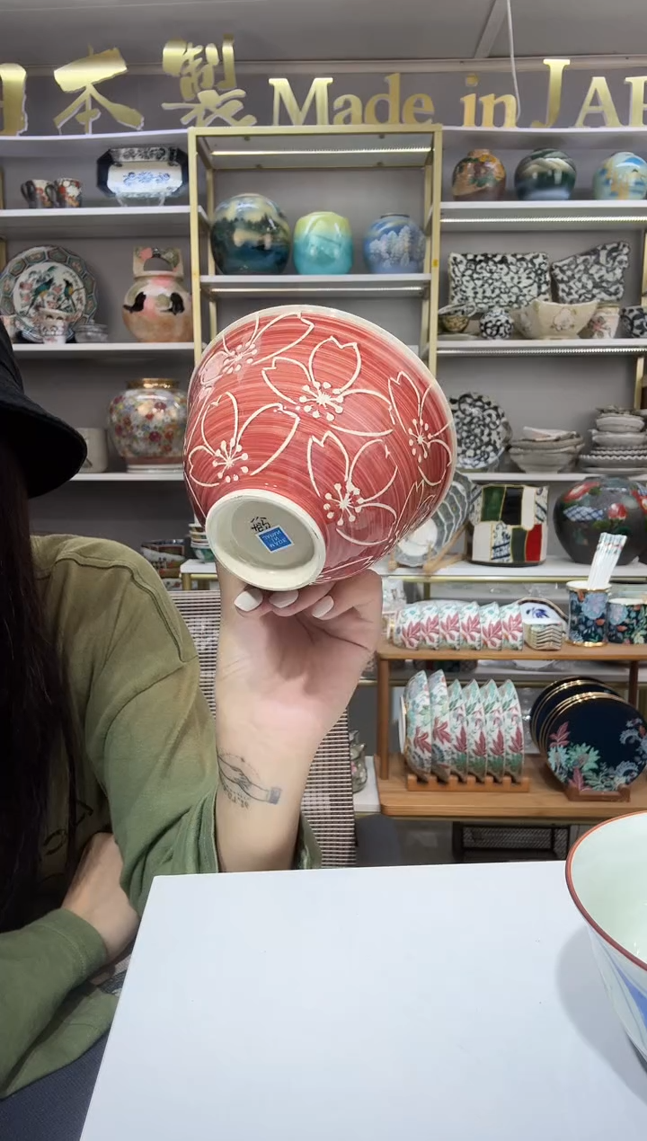 瓷12厘米饭碗一只红