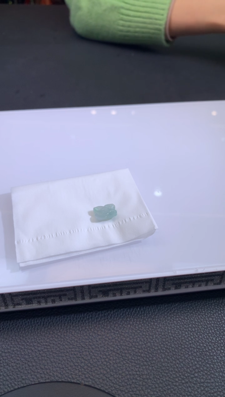 【闪购商品】定制翡翠未镶嵌翡翠