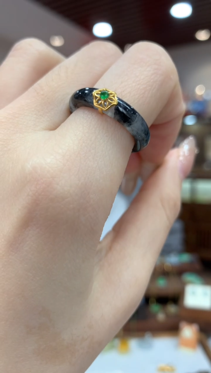 【闪购商品】翡翠戒圈18K金镶嵌戒圈