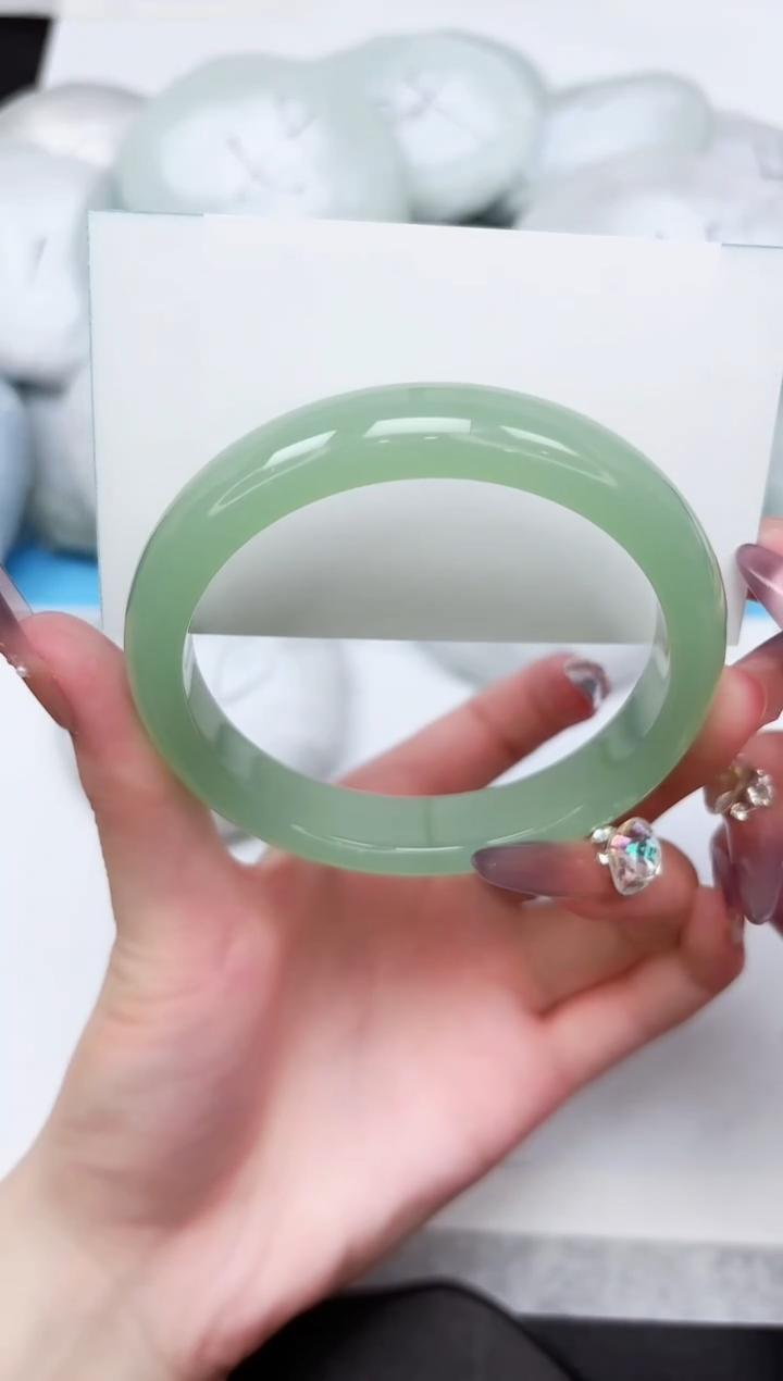 石英质玉手镯未镶嵌32-62.5