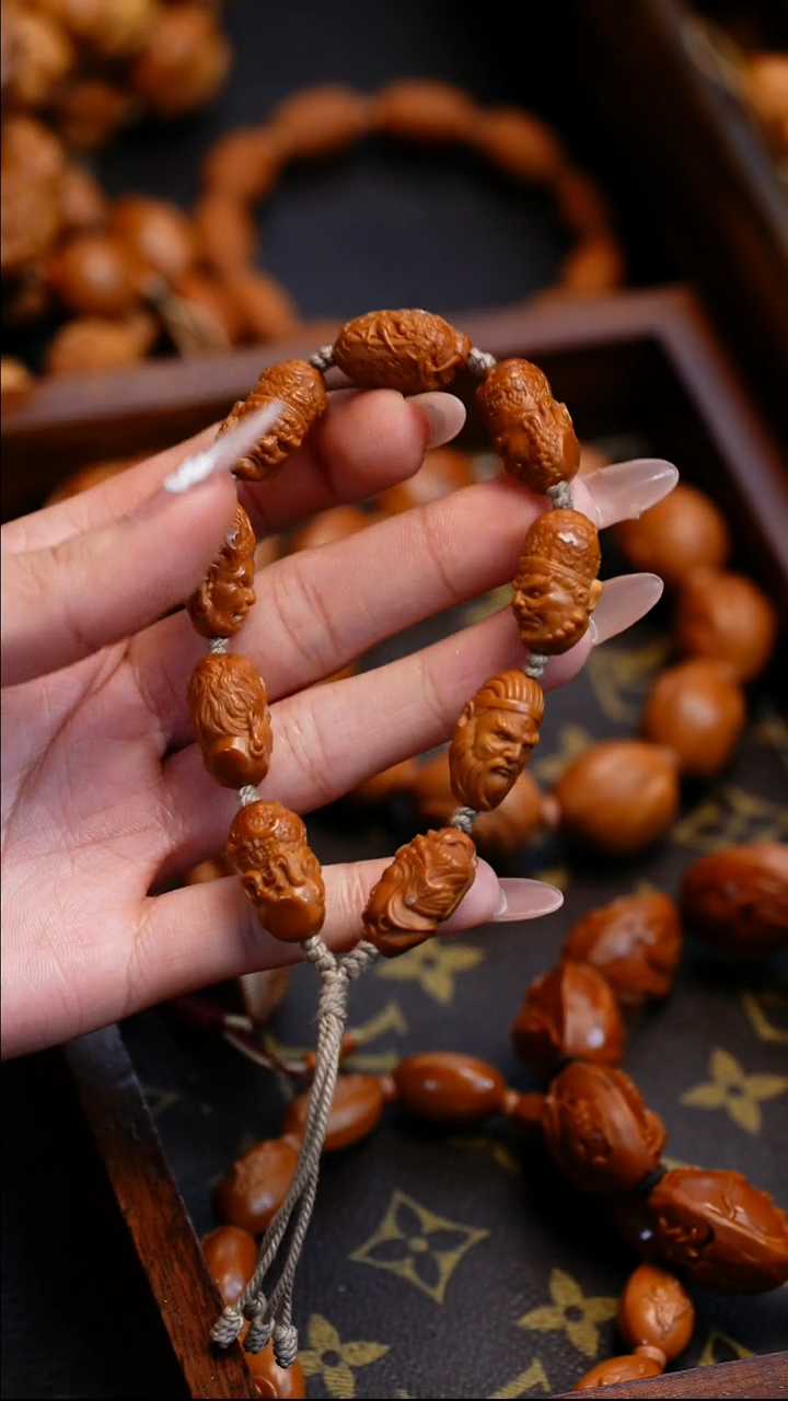 【闪购商品】橄榄核吊坠苏工橄榄核